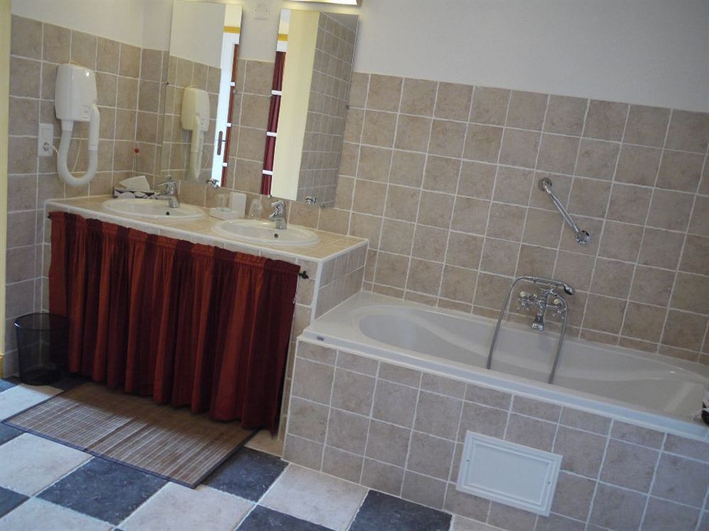 Logis Le Boudoir Hotel